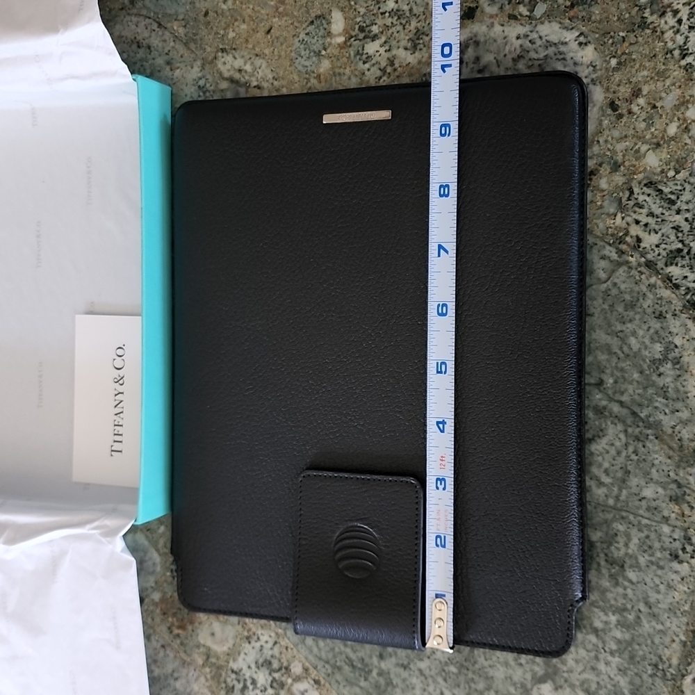 Tiffany Leather iPad/Tablet Cover - Picture 5 of 12
